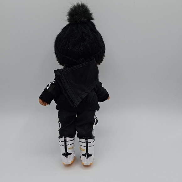 Na! Na! Na! Surprise Teens Cool Boy Doll 7" w/Outfit - Picture 3 of 3